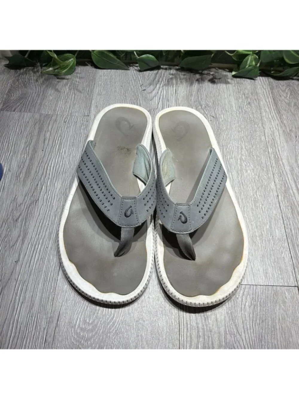OluKai Ulele Sandals Mens Size 14 Gray Slip On Flip Flop Beach Casual Travel